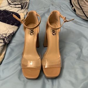 nude highheels, size 8 1/2 M, brand GBG Los Angeles